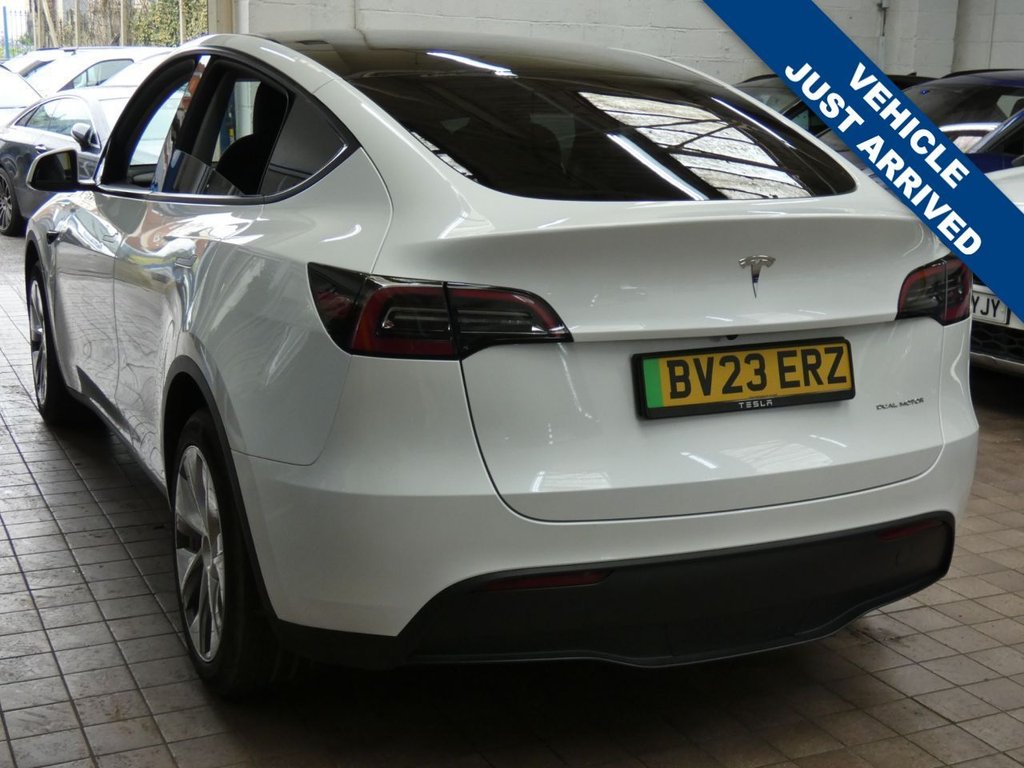 Used Tesla Model Y 2023 for sale - 78017123: Photo 2