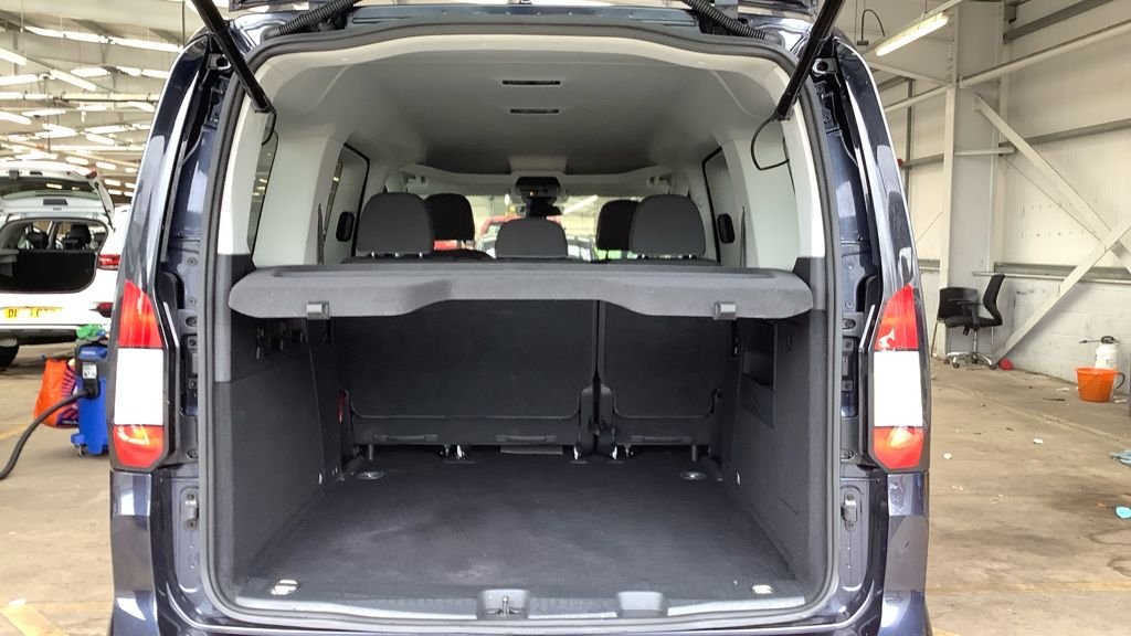 Used Ford Grand Tourneo Connect 2023 for sale - 78022019: Photo 7