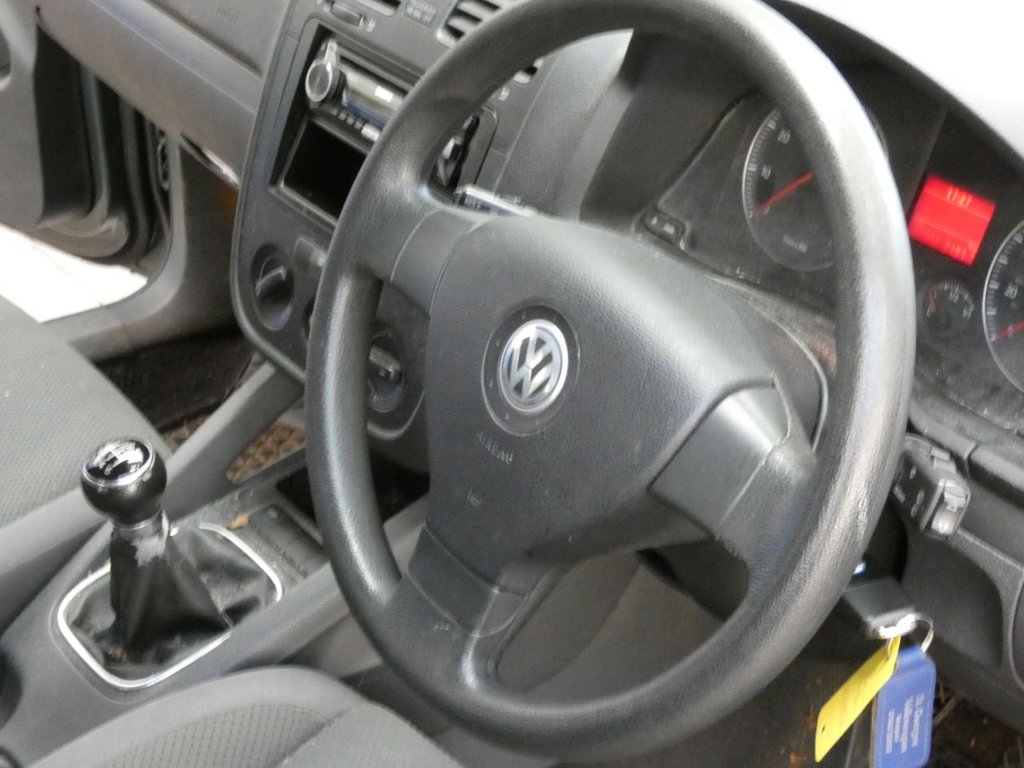Used Volkswagen Golf 2005 for sale - 77685398: Photo 32