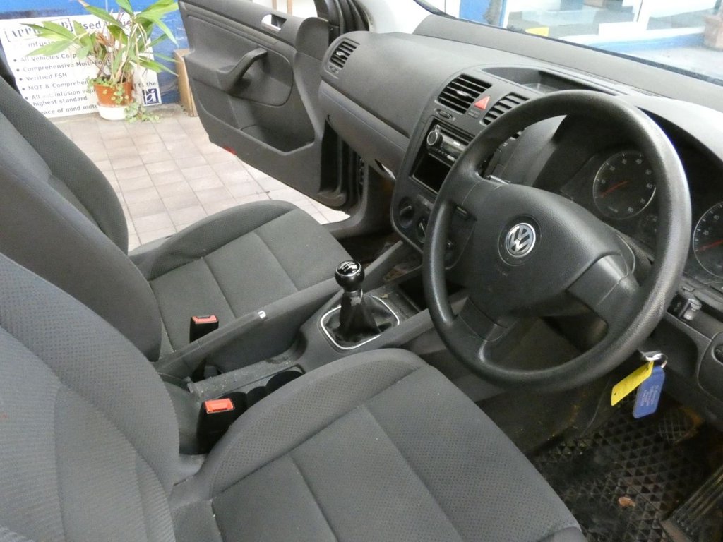 Used Volkswagen Golf 2005 for sale - 77685398: Photo 33