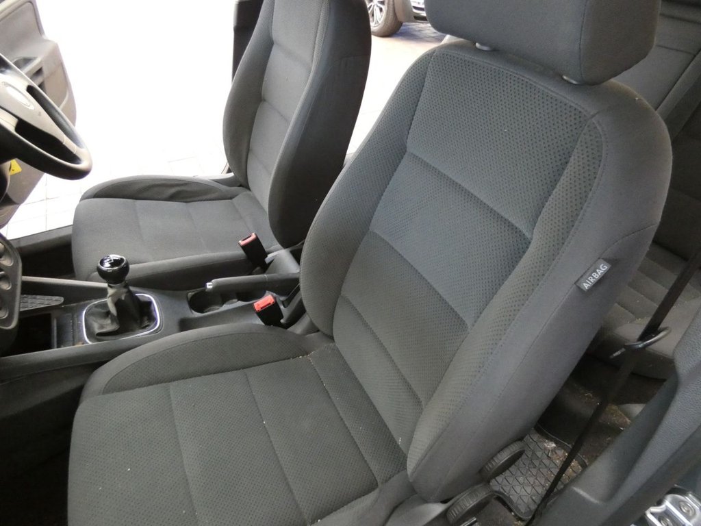 Used Volkswagen Golf 2005 for sale - 77685398: Photo 48