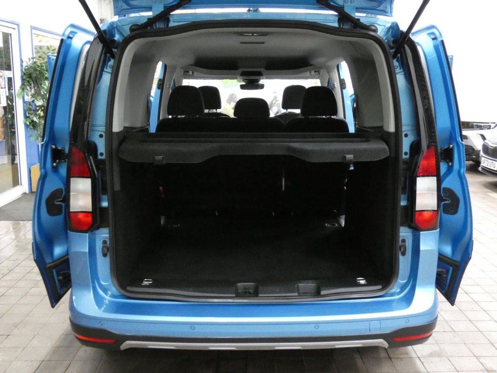 Used Ford Grand Tourneo Connect 2023 for sale - 77659851: Photo 50