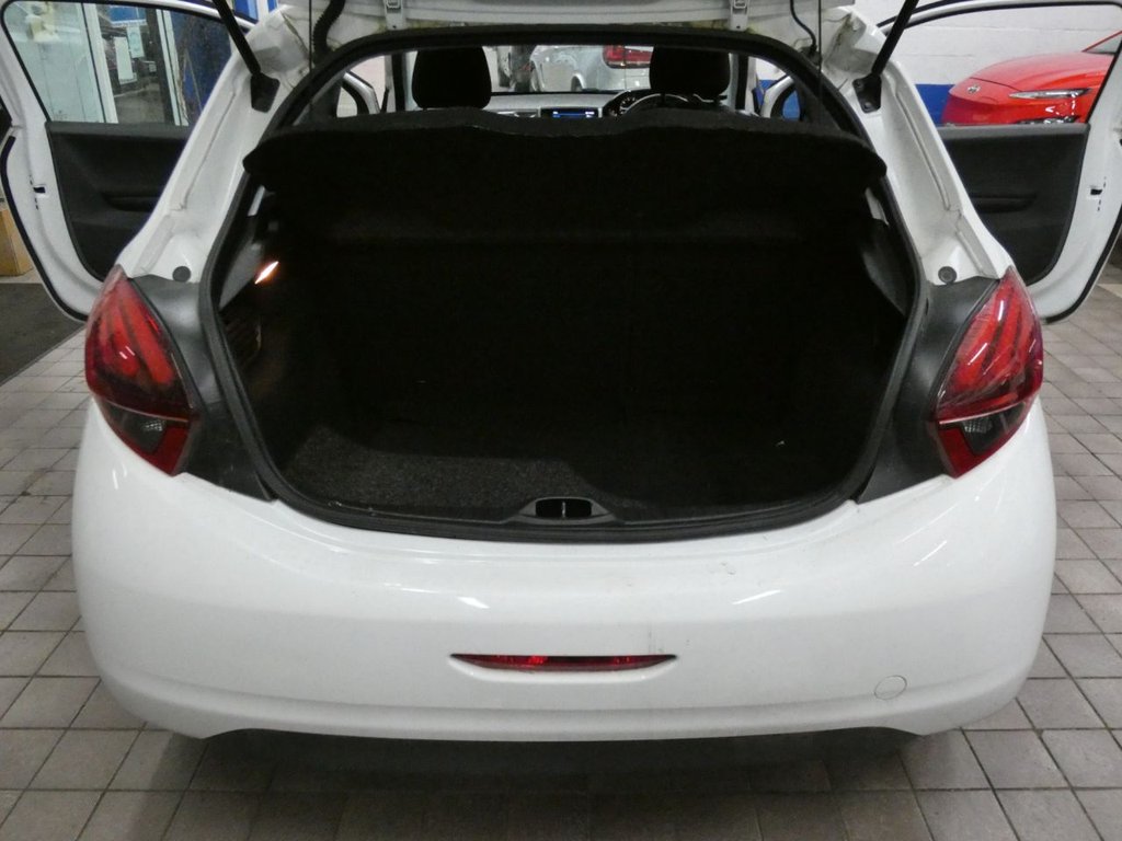 Used Peugeot 208 2018 for sale - 77780751: Photo 27