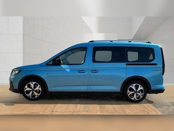 Used Ford Tourneo Connect 2023 for sale - 78637799: Photo