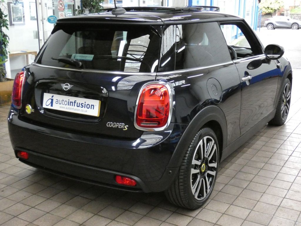 Used MINI Hatch 2022 for sale - 77659900: Photo 32