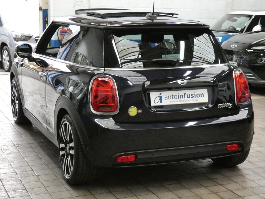 Used MINI Hatch 2022 for sale - 77685482: Photo 25