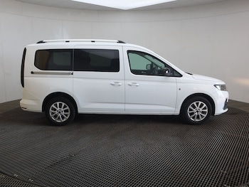 Used Ford Tourneo Connect 2023 for sale - 79384528: Photo