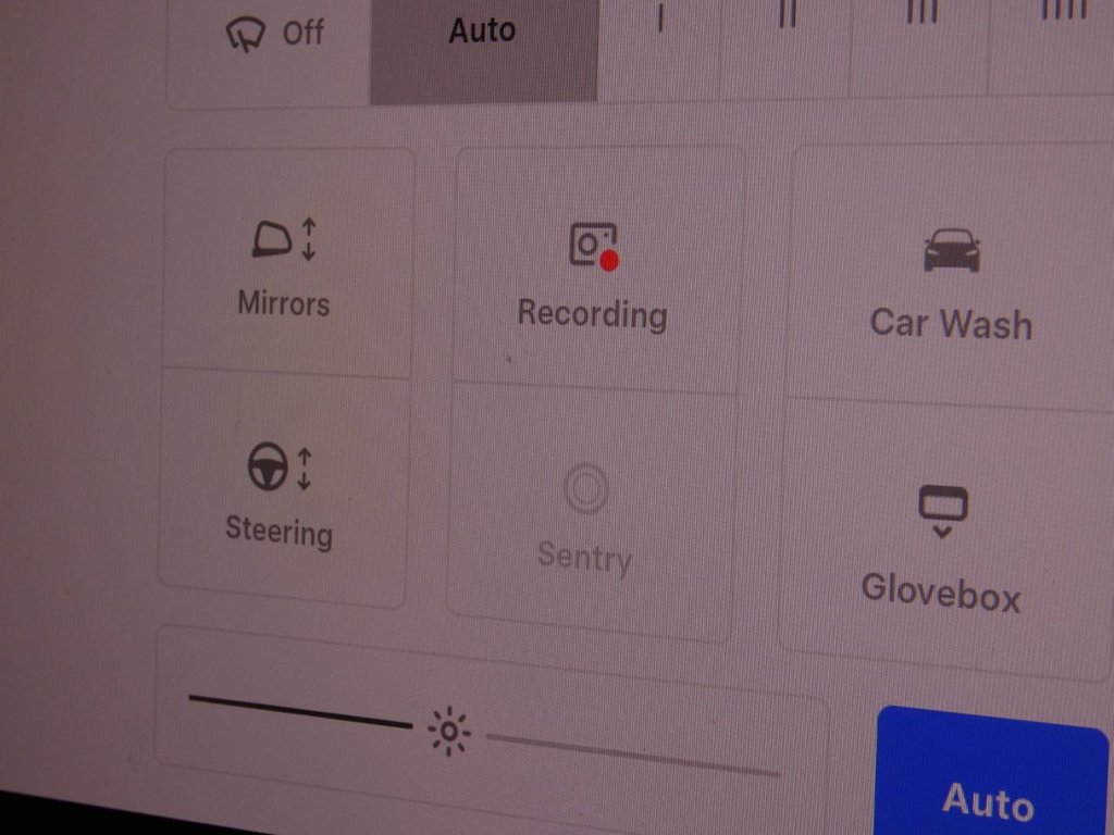 Used Tesla Model Y 2023 for sale - 78017096: Photo 32