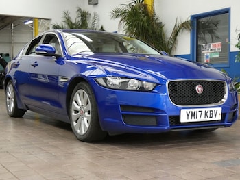 Used Jaguar XE 2017 for sale - 78219390: Photo