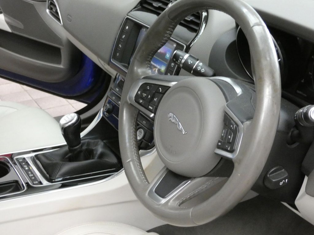 Used Jaguar XE 2017 for sale - 78219390: Photo 31