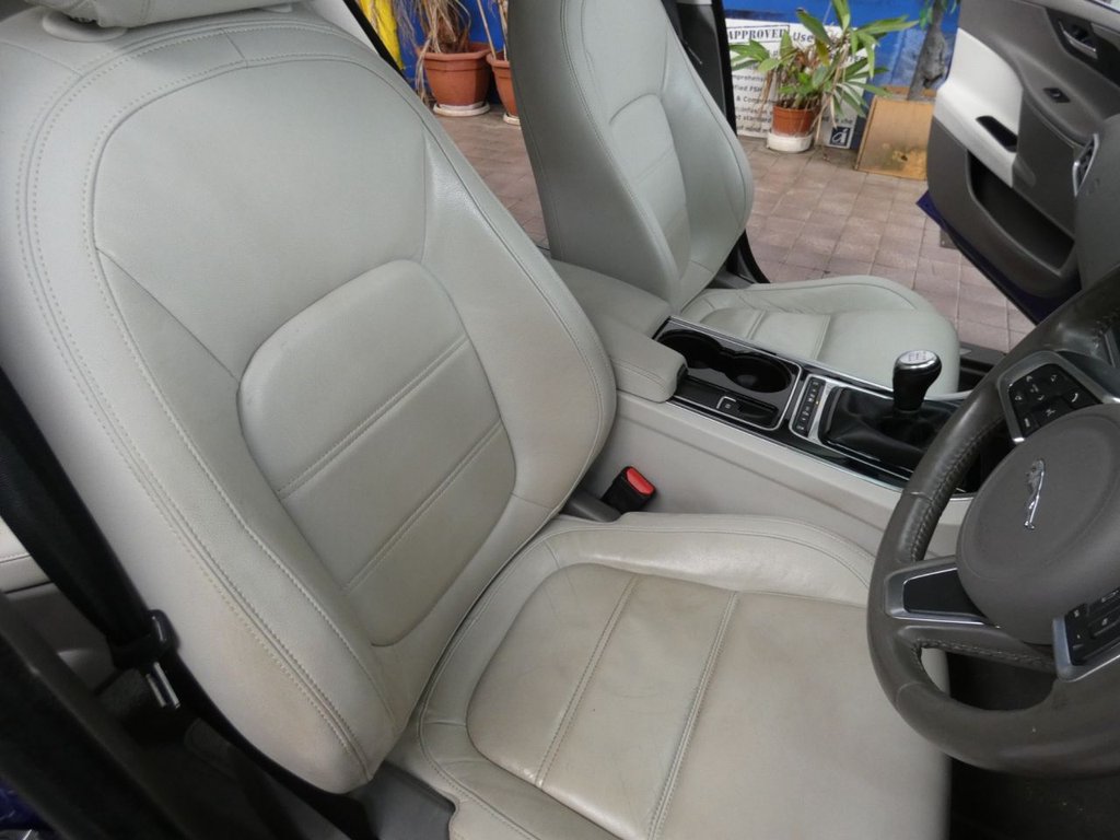 Used Jaguar XE 2017 for sale - 78219390: Photo 33