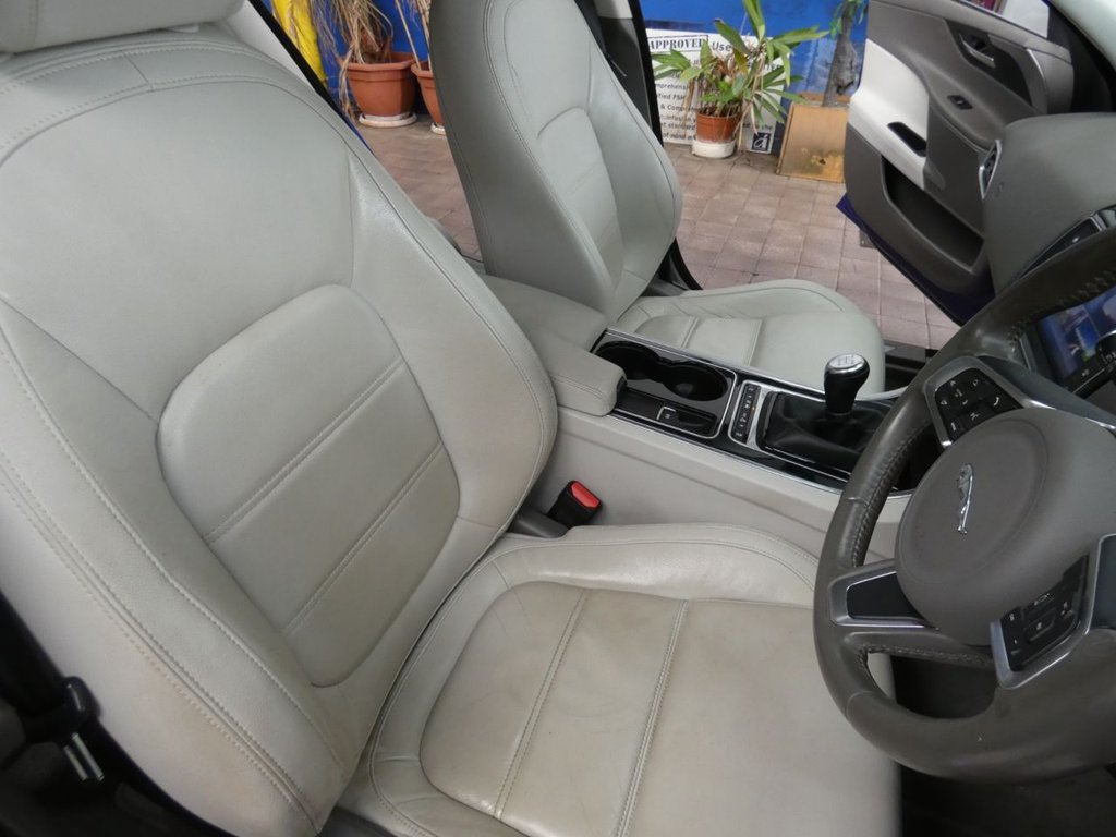 Used Jaguar XE 2017 for sale - 78219390: Photo 34