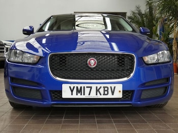 Used Jaguar XE 2017 for sale - 78219390: Photo
