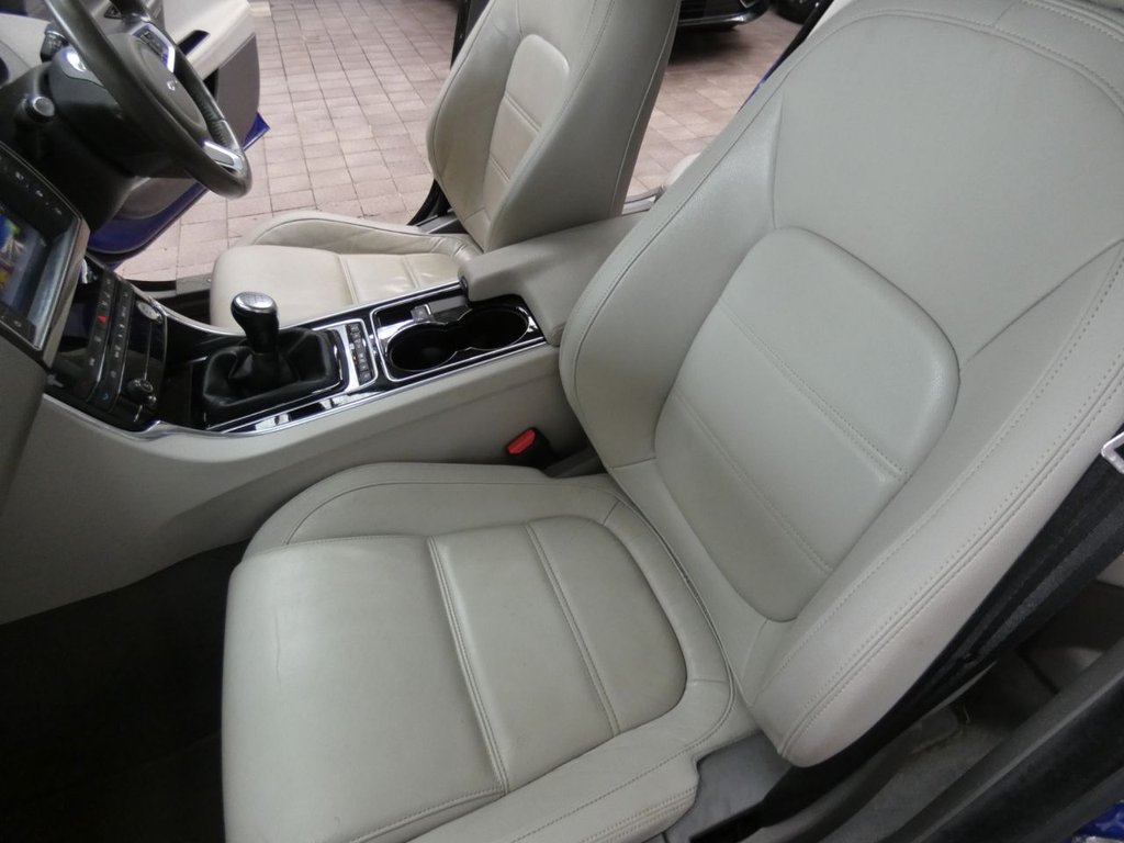 Used Jaguar XE 2017 for sale - 78219390: Photo 49