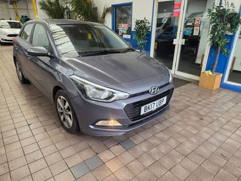 Used Hyundai i20 2017 for sale - 77897515: Photo 2