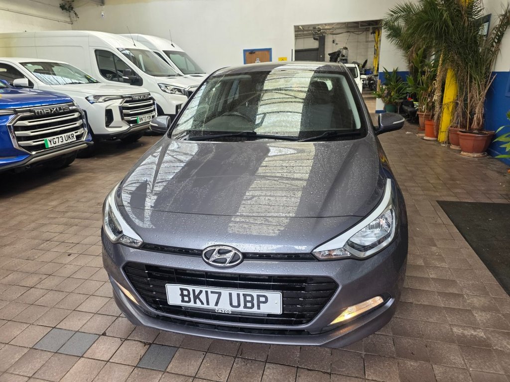 Used Hyundai i20 2017 for sale - 77897515: Photo 3