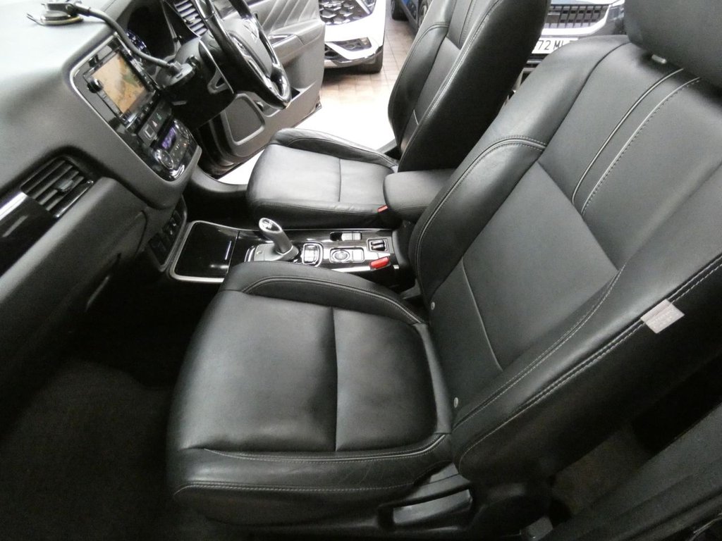 Used Mitsubishi Outlander 2017 for sale - 78044149: Photo 26