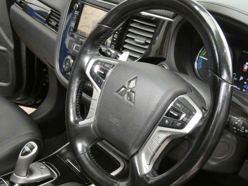 Used Mitsubishi Outlander 2017 for sale - 78044149: Photo 8