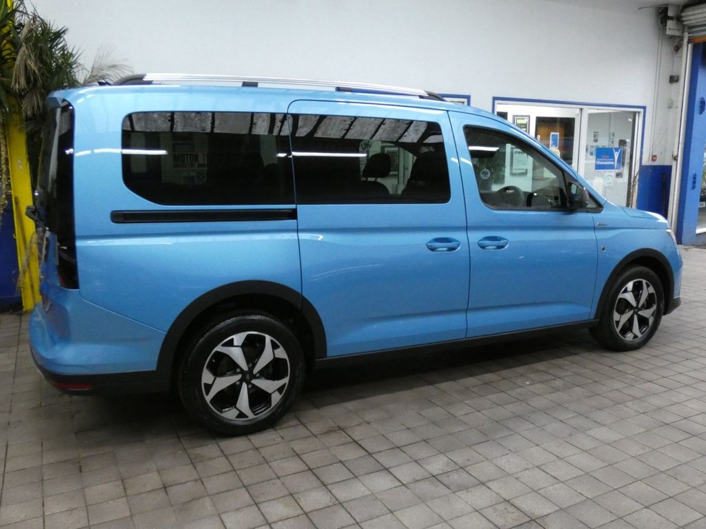 Used Ford Grand Tourneo Connect 2023 for sale - 77680392: Photo 31