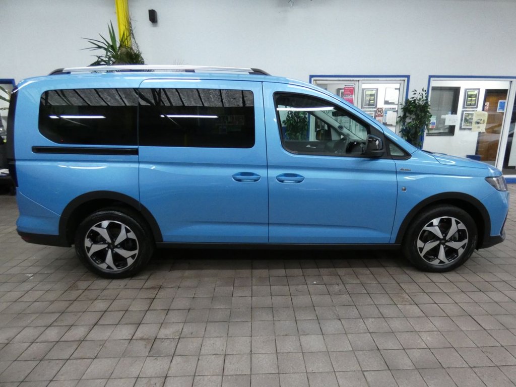 Used Ford Grand Tourneo Connect 2023 for sale - 77680392: Photo 32