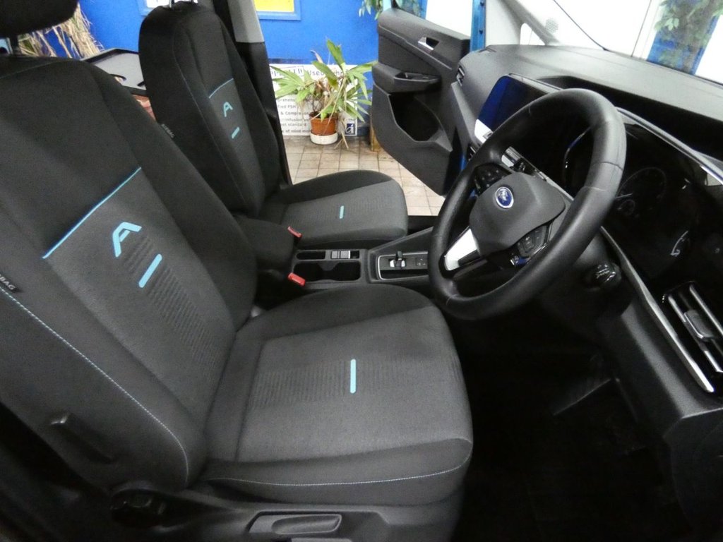 Used Ford Grand Tourneo Connect 2023 for sale - 77680392: Photo 35