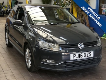 Used Volkswagen Polo 2016 for sale - 77891261: Photo