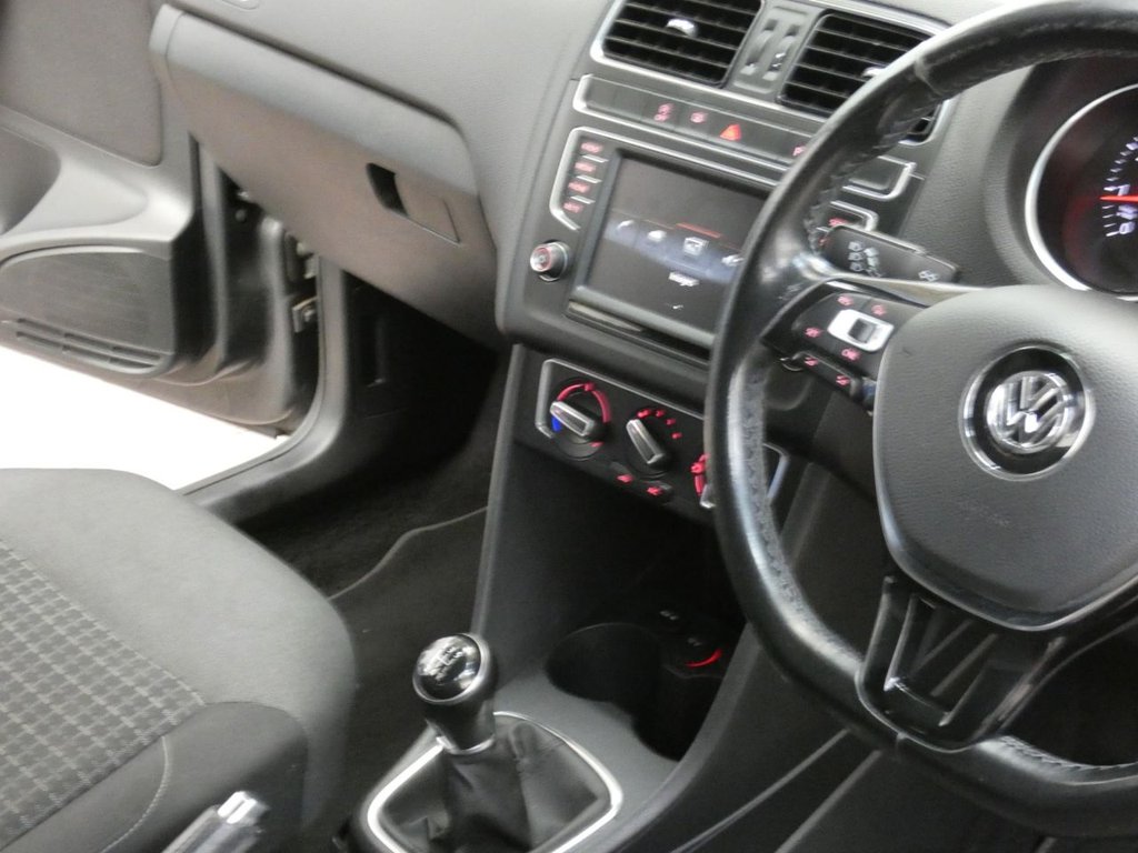 Used Volkswagen Polo 2016 for sale - 77891261: Photo 24