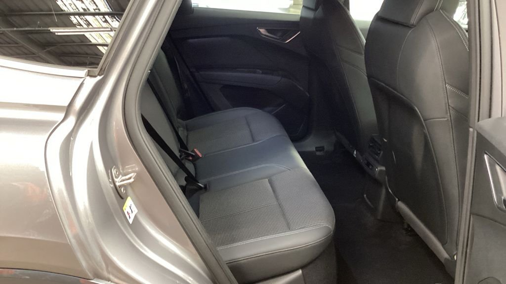 Used Audi Q4 e-tron 2023 for sale - 78134352: Photo 12