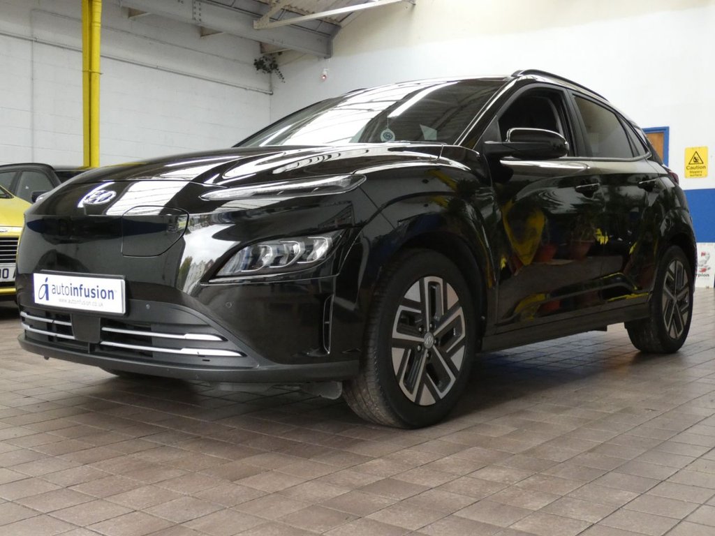 Used Hyundai KONA 2022 for sale - 77680544: Photo 3