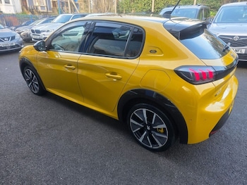 Used Peugeot 208 2021 for sale - 77806940: Photo