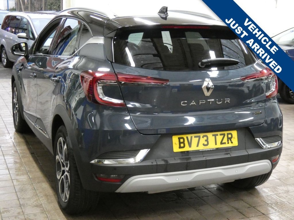 Used Renault Captur 2023 for sale - 77659906: Photo 2