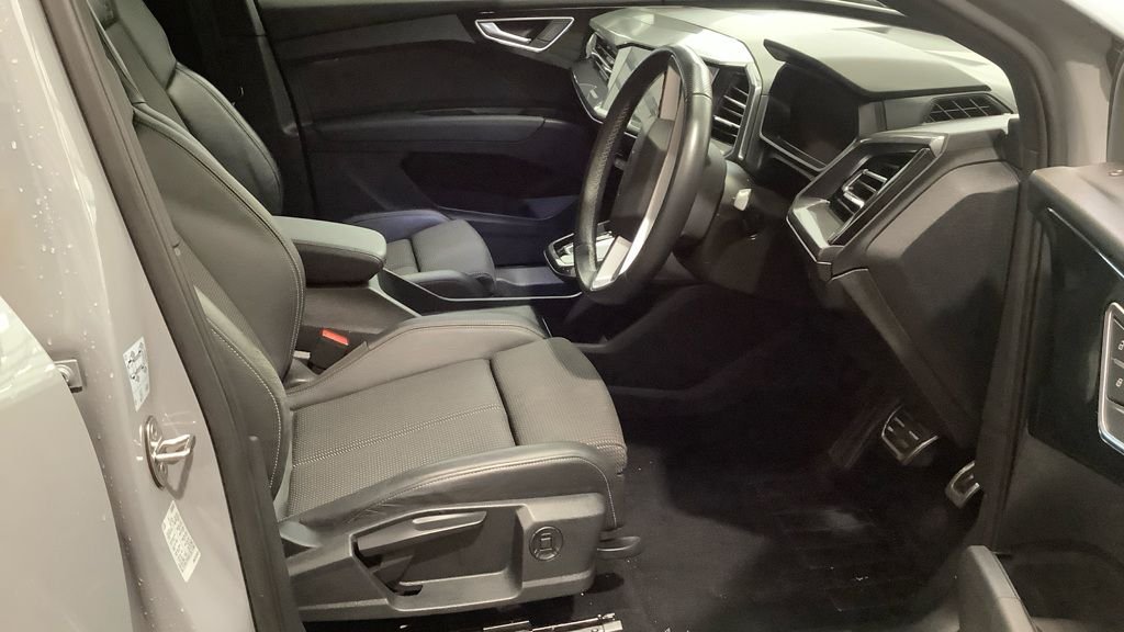 Used Audi Q4 e-tron 2022 for sale - 77978943: Photo 9