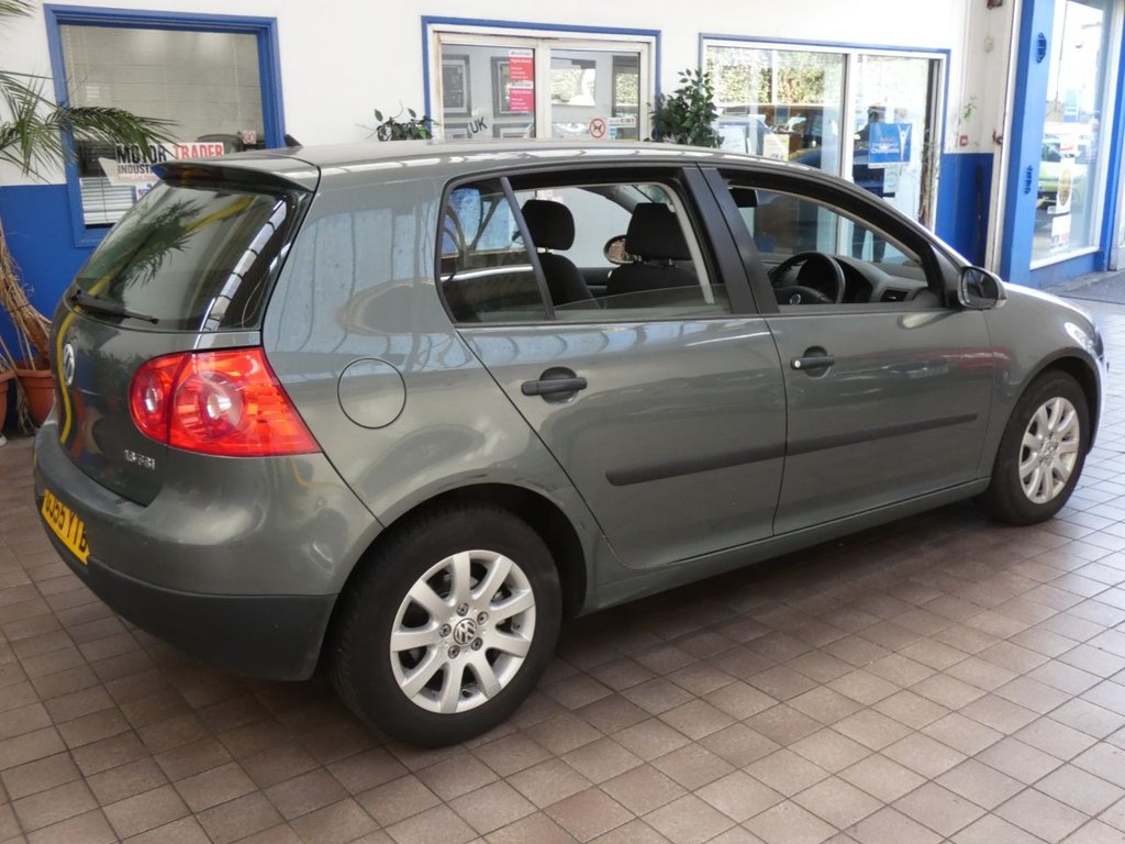Used Volkswagen Golf 2005 for sale - 77659827: Photo 28