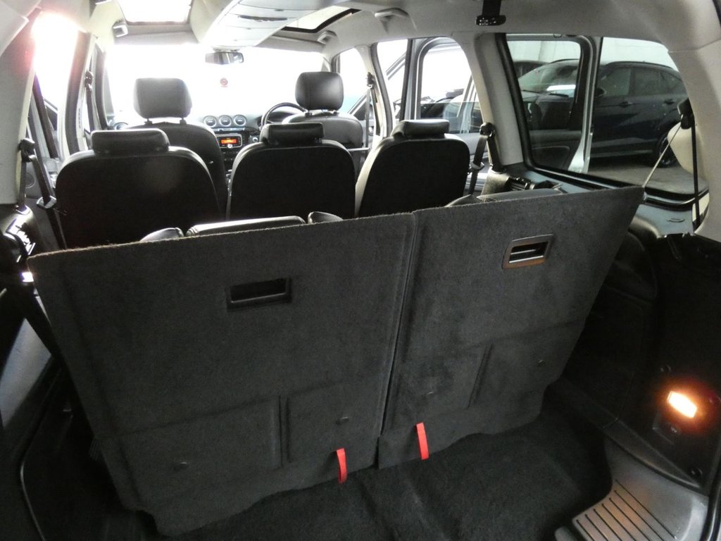 Used Ford Galaxy 2012 for sale - 77680371: Photo 45