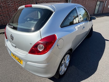 Used Vauxhall Corsa 2012 for sale - 79111100: Photo