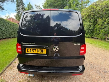 Used Volkswagen Transporter 2018 for sale - 79053927: Photo