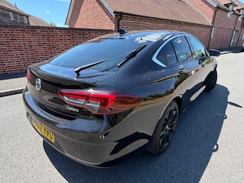 Used Vauxhall Insignia 2017 for sale - 79018331: Photo