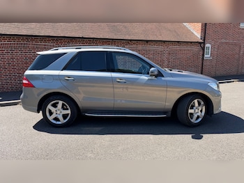 Used Mercedes-Benz M Class 2014 for sale - 79371288: Photo
