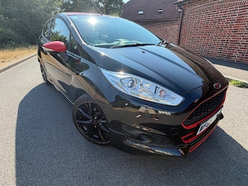 Used Ford Fiesta 2016 for sale - 79111088: Photo