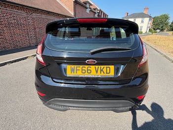 Used Ford Fiesta 2016 for sale - 79111088: Photo