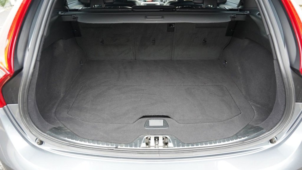 Used Volvo V60 2016 for sale - 78096387: Photo 12