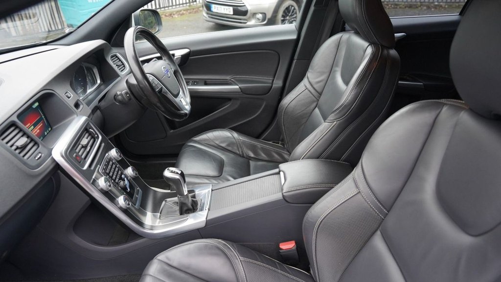 Used Volvo V60 2016 for sale - 78096387: Photo 2