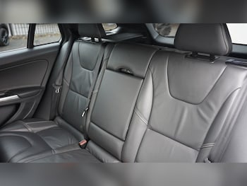 Used Volvo V60 2016 for sale - 78096387: Photo