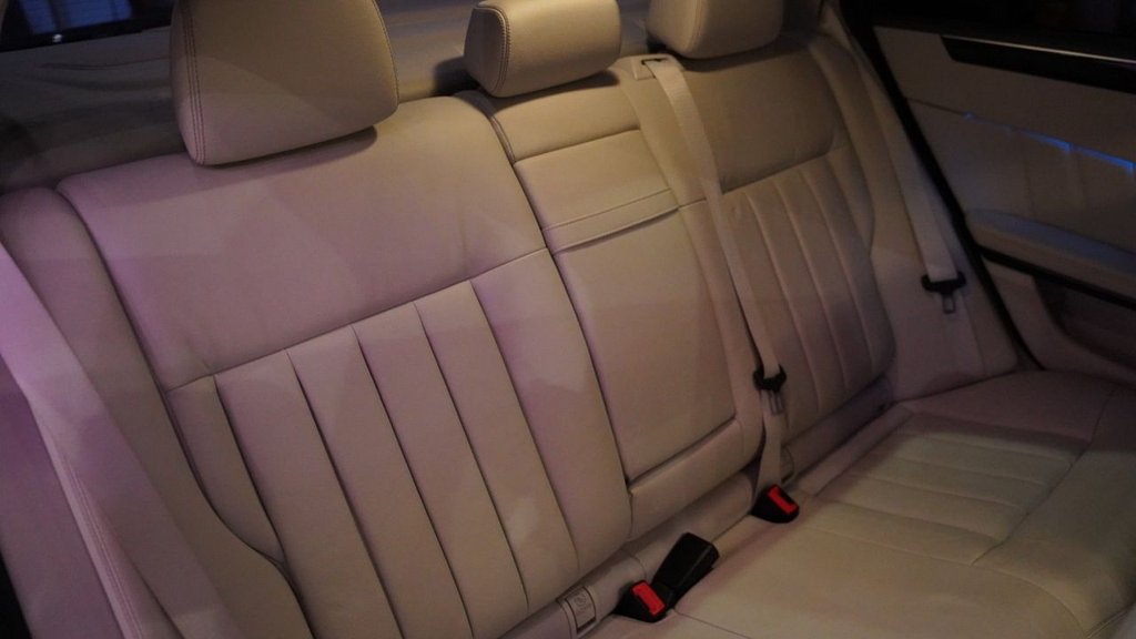 Used Mercedes-Benz E Class 2015 for sale - 78096272: Photo 31