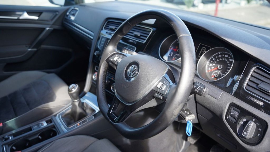 Used Volkswagen Golf 2015 for sale - 78096446: Photo 2