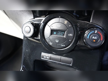 Used Ford Fiesta 2015 for sale - 78569519: Photo