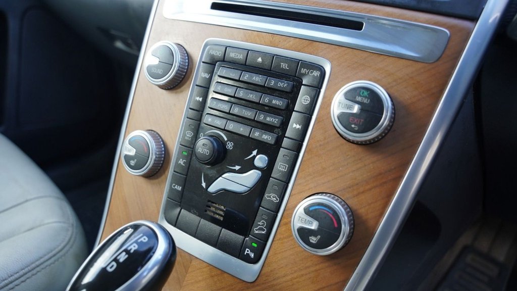 Used Volvo XC60 2014 for sale - 78153533: Photo 5