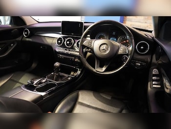 Used Mercedes-Benz C Class 2015 for sale - 78792760: Photo