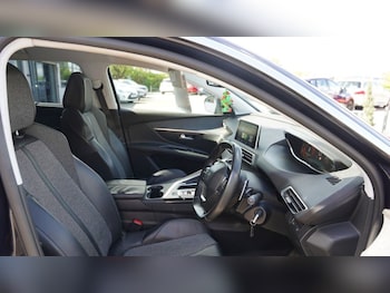 Used Peugeot 5008 2018 for sale - 78619176: Photo