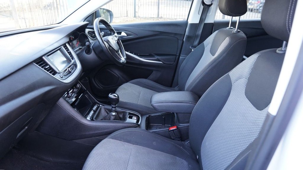 Used Vauxhall Grandland X 2018 for sale - 78096345: Photo 2